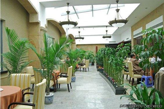 Railway Commercial Hotel Çengdu Restoran fotoğraf